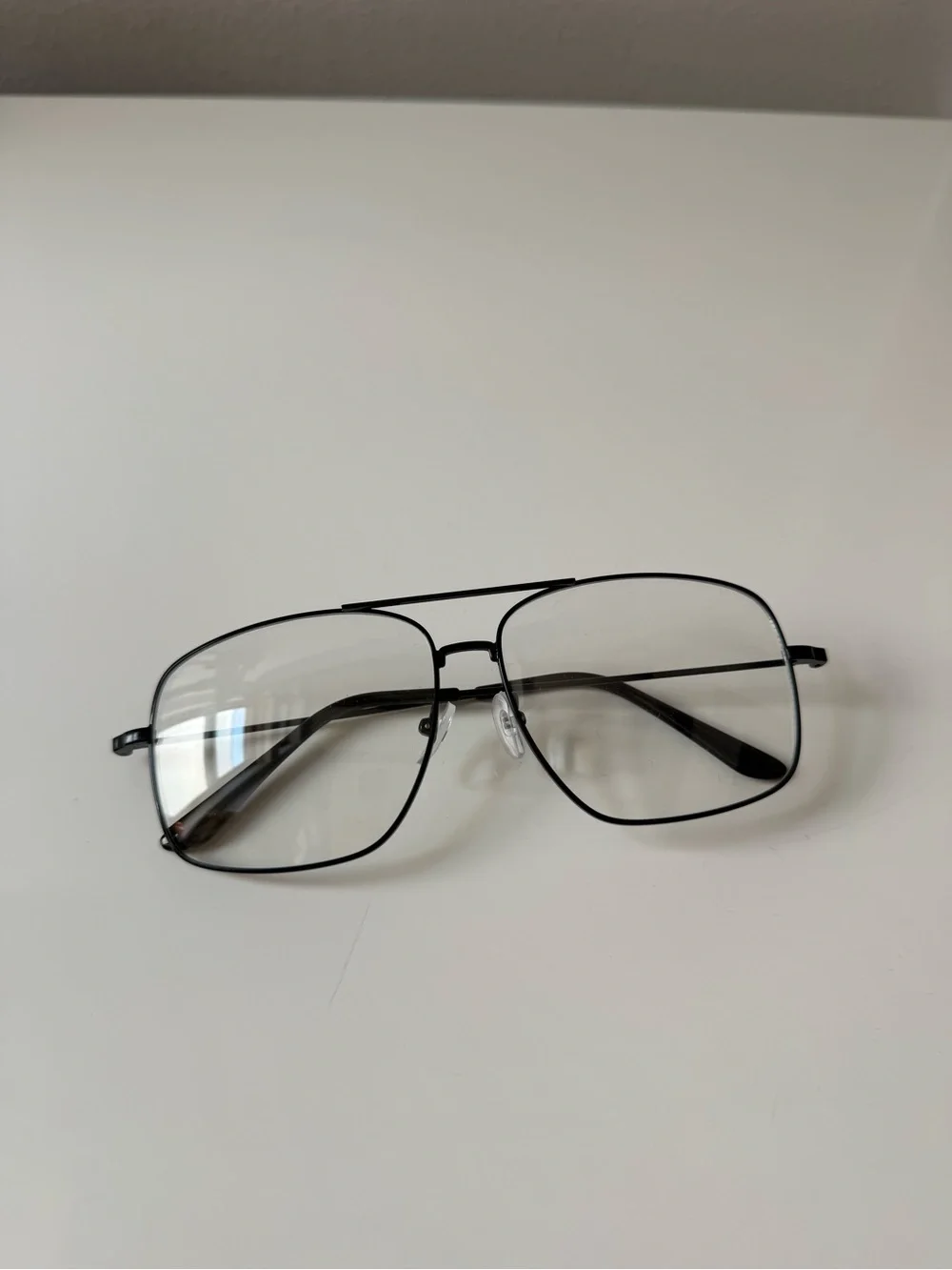 Black Aviator-Style Men's Glasses